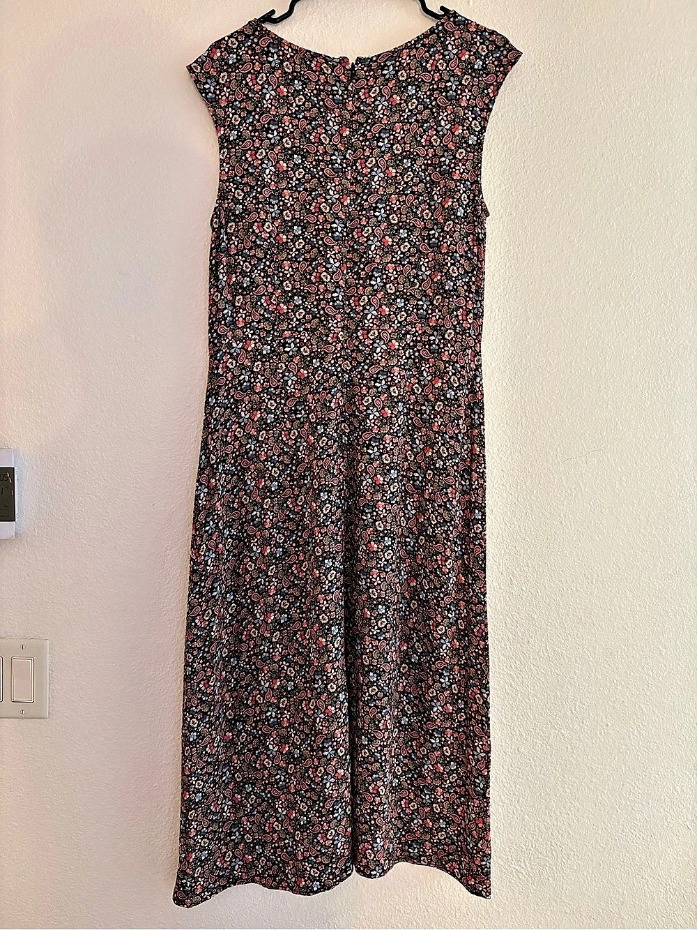 LOFT Floral Maxi Dress in Black & Pink Size 10 Like New